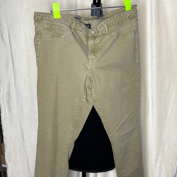 Mossimo Supply Co. Denim - Mossimo size 18 mid-rise denim legging